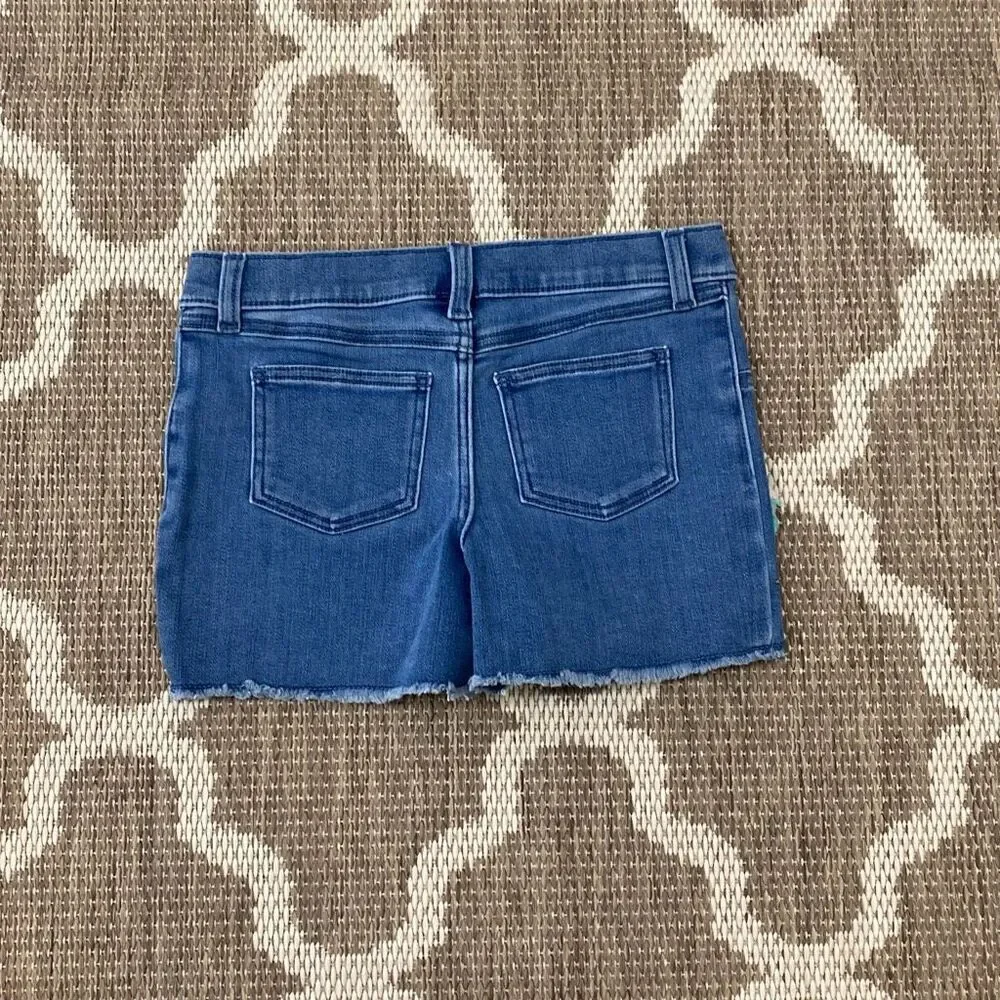 Carter’s kid shorts size 14